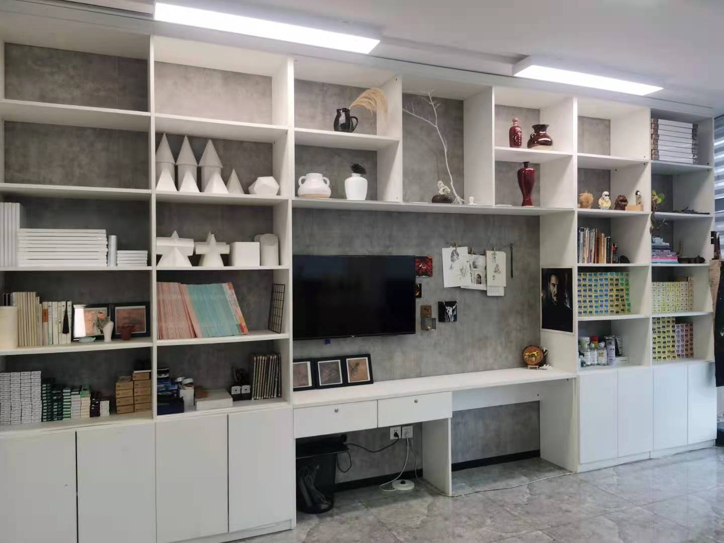 江蘇藝之行畫(huà)室天潤城校區